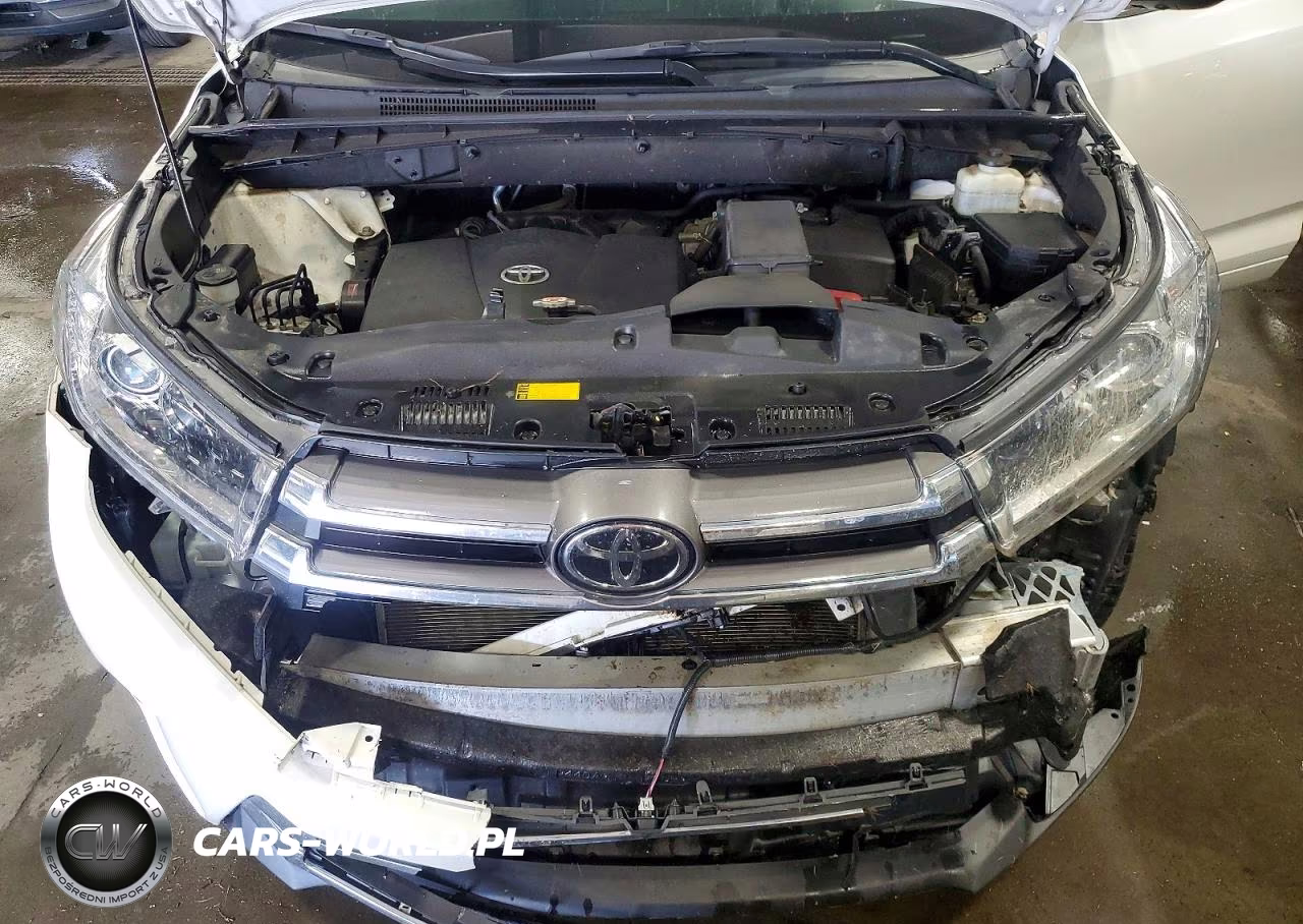 2018 Toyota Highlander Limited Platinum VIN:5TDDZRFH9JS831715 - 11