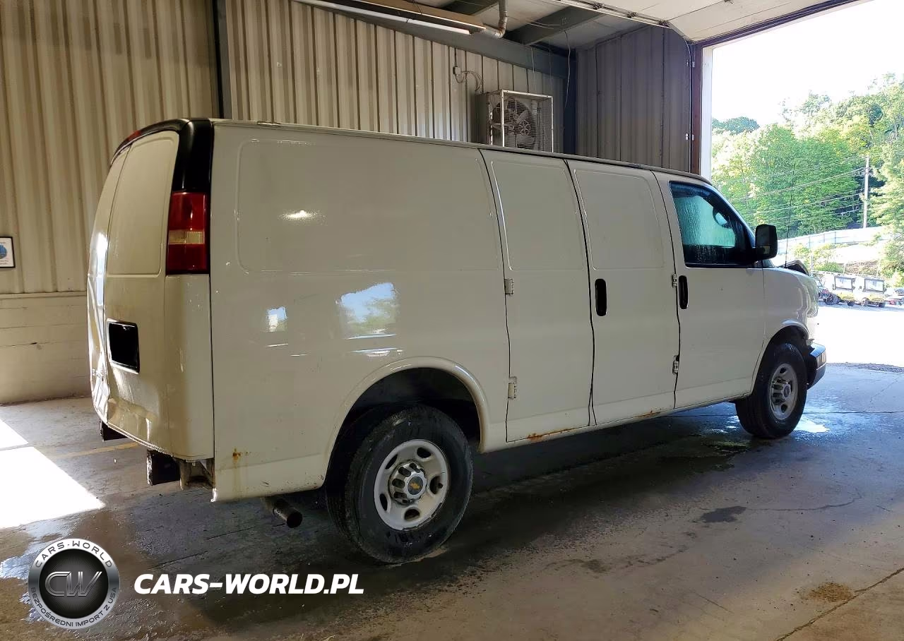 2014 Chevrolet Express G2500 VIN:1GCWGFCA3E1182677 - 3