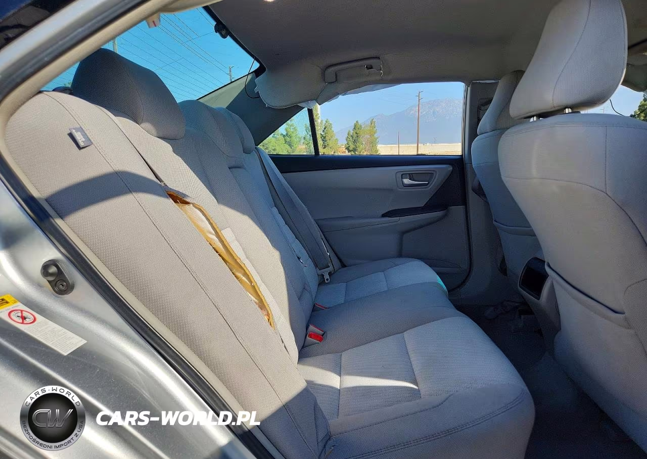 2017 Toyota Camry Le VIN:4T1BF1FK4HU290961 - 10