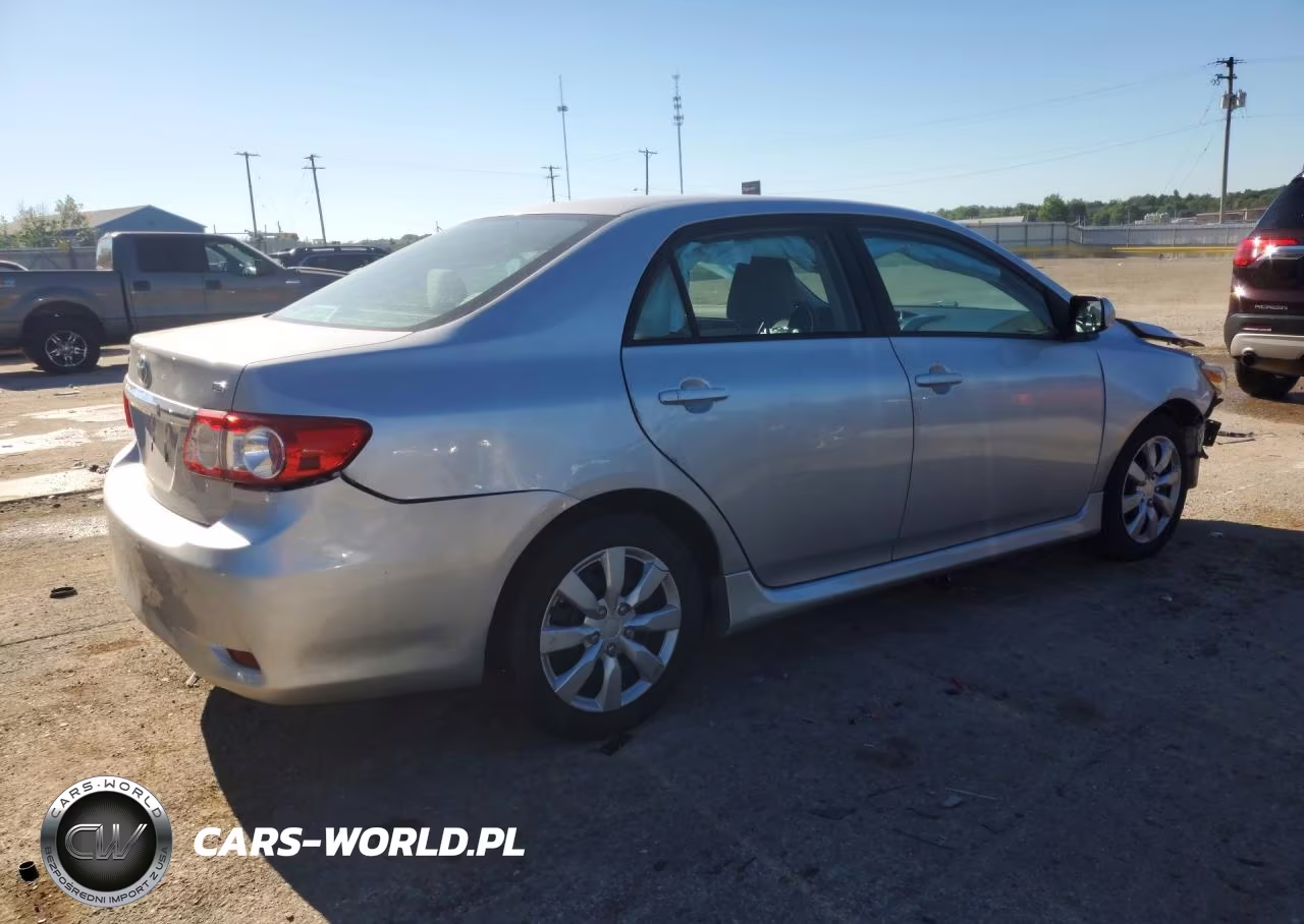 2013 Toyota Corolla Le VIN:2T1BU4EE1DC069543 - 3