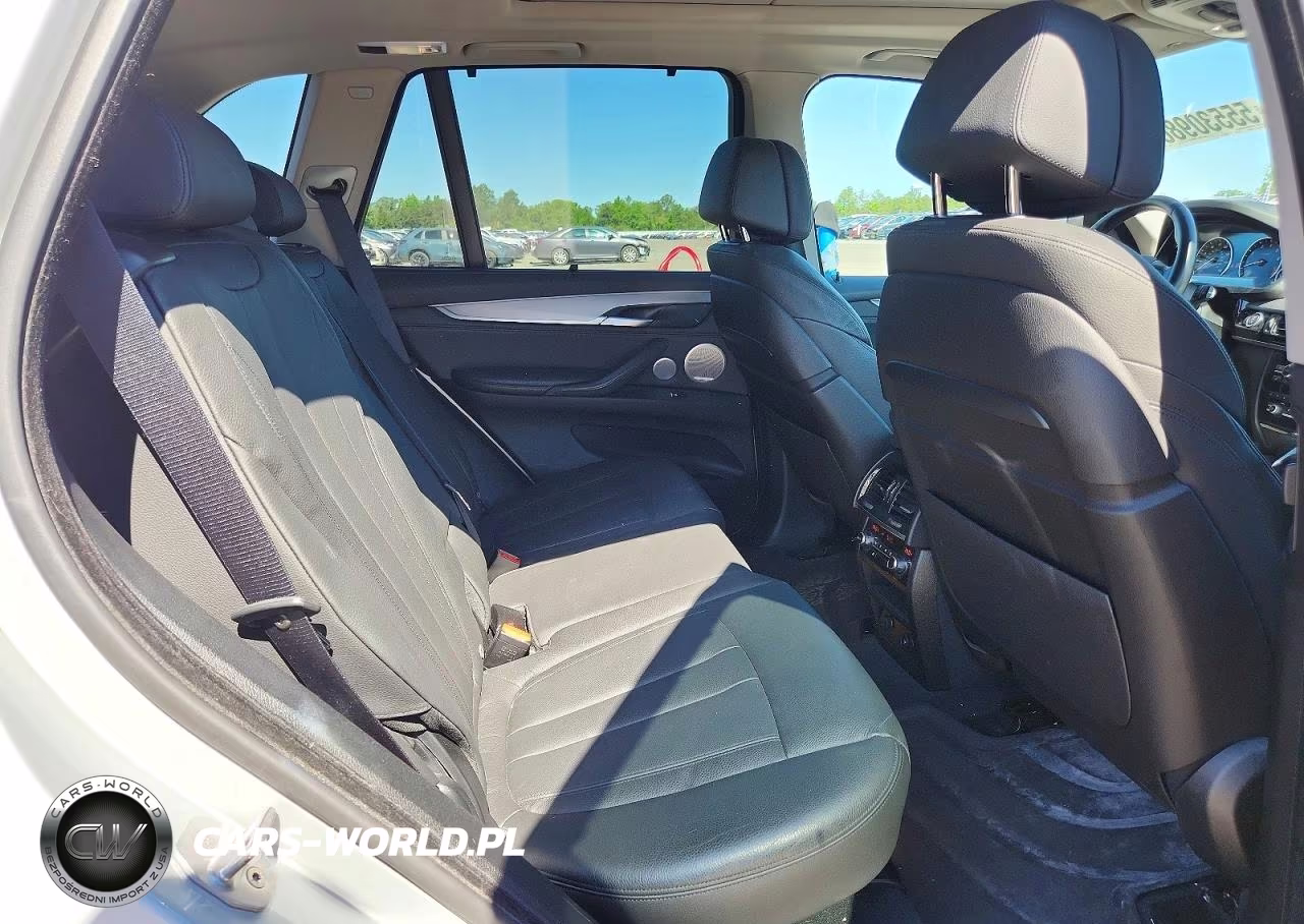 2016 BMW X5 xDrive35I VIN:5UXKR0C54G0P33246 - 11