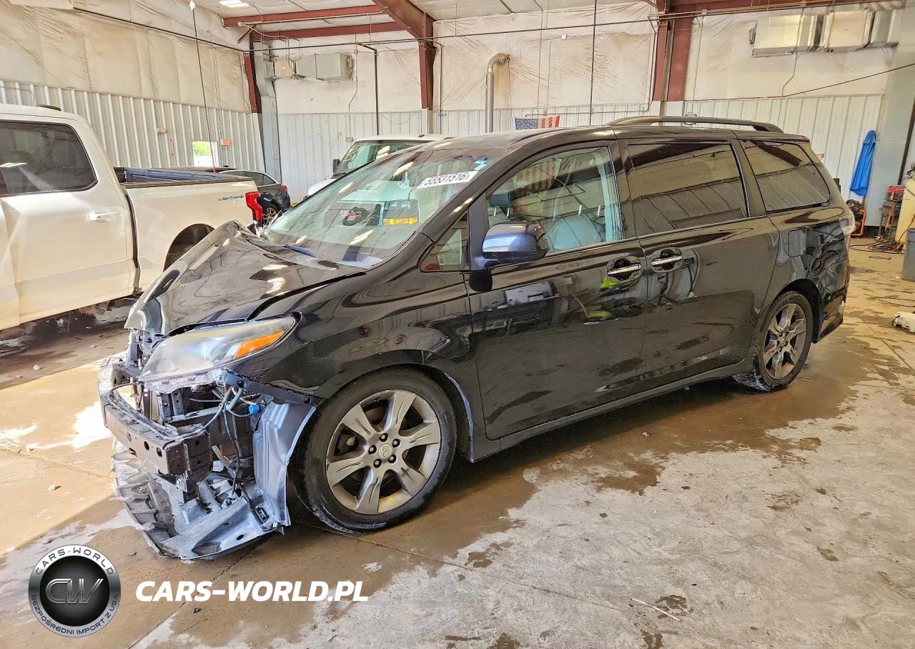 2015 Toyota Sienna Sport – zdjęcie 1 z 13