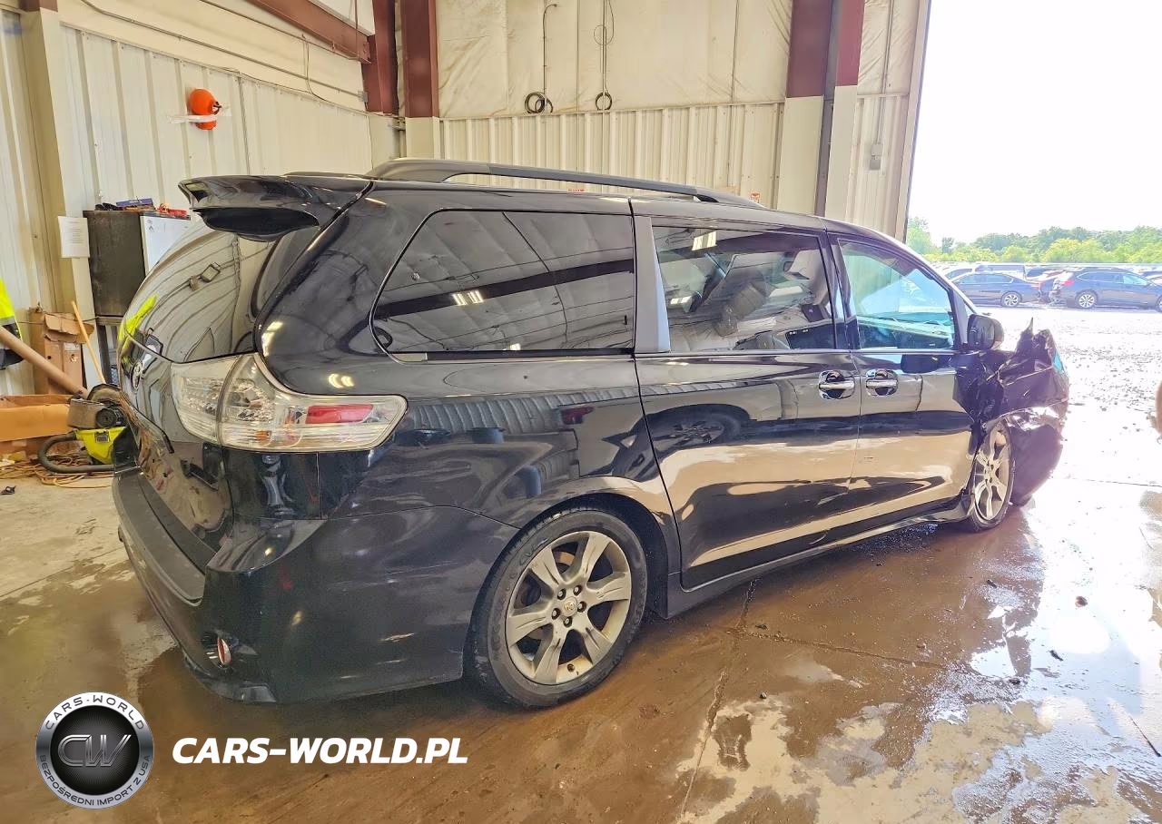 2015 Toyota Sienna Sport VIN:5TDXK3DC6FS531725 - 3