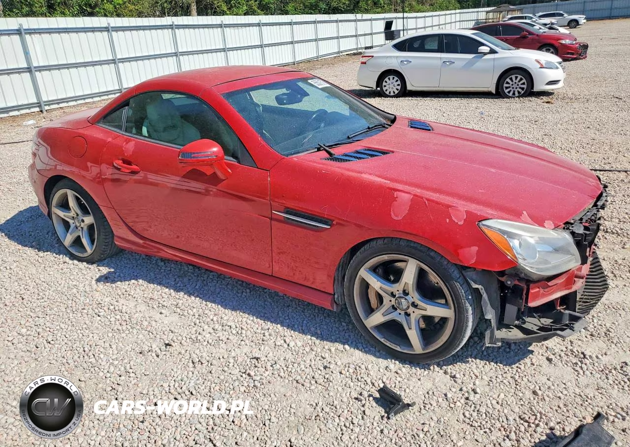 2012 Mercedes-Benz Slk 350 VIN:WDDPK5HA9CF006339 - 4