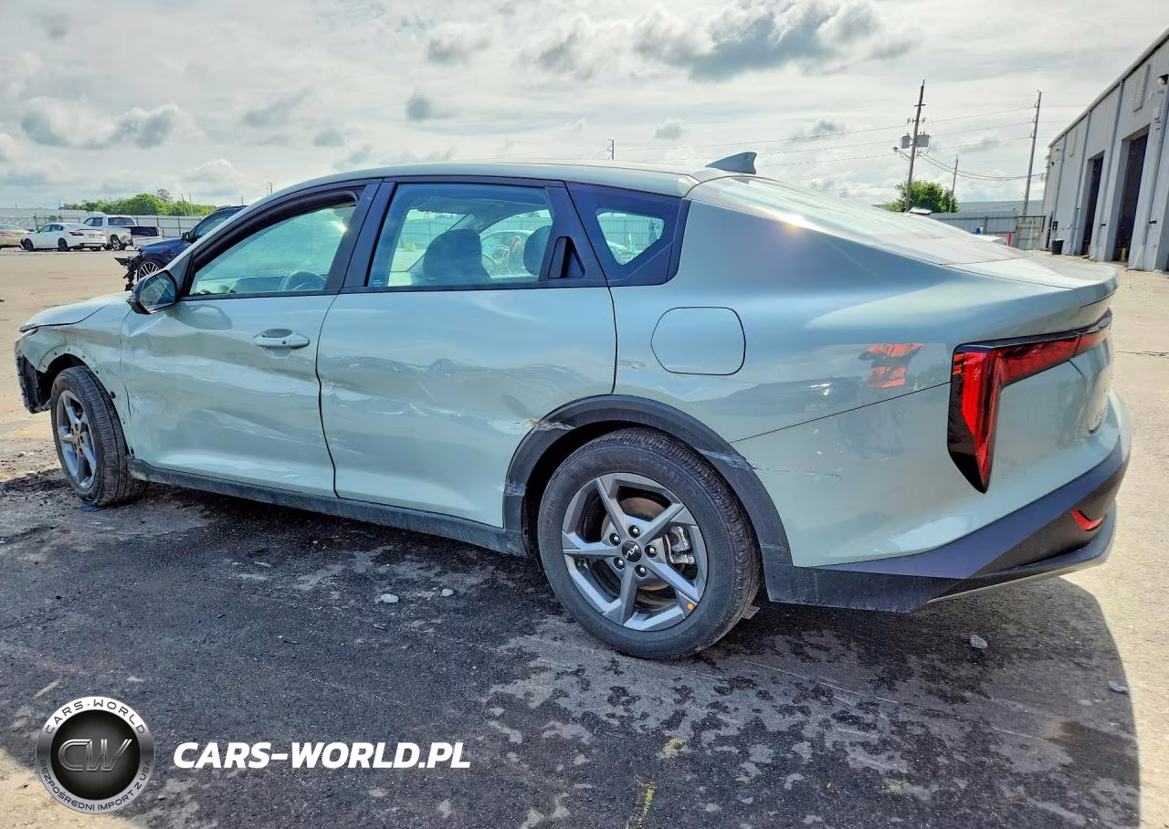 2025 Kia K4 Lxs VIN:3KPFT4DE6SE099836 - 2
