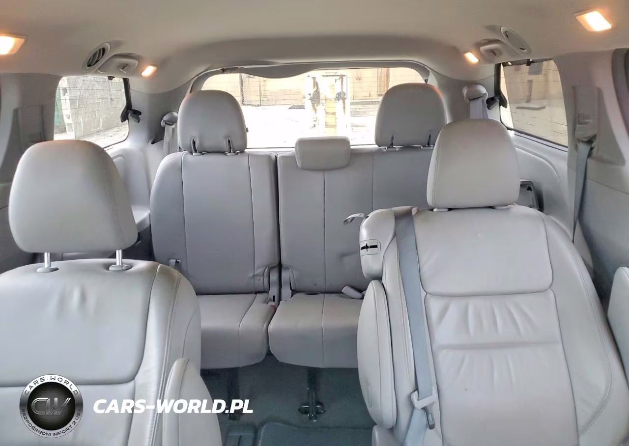 2016 Toyota Sienna Xle 8-Passenger VIN:5TDYK3DC8GS741944 - 10