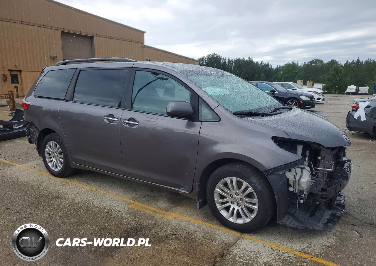 2016 Toyota Sienna Xle 8-Passenger VIN:5TDYK3DC8GS741944 - 4
