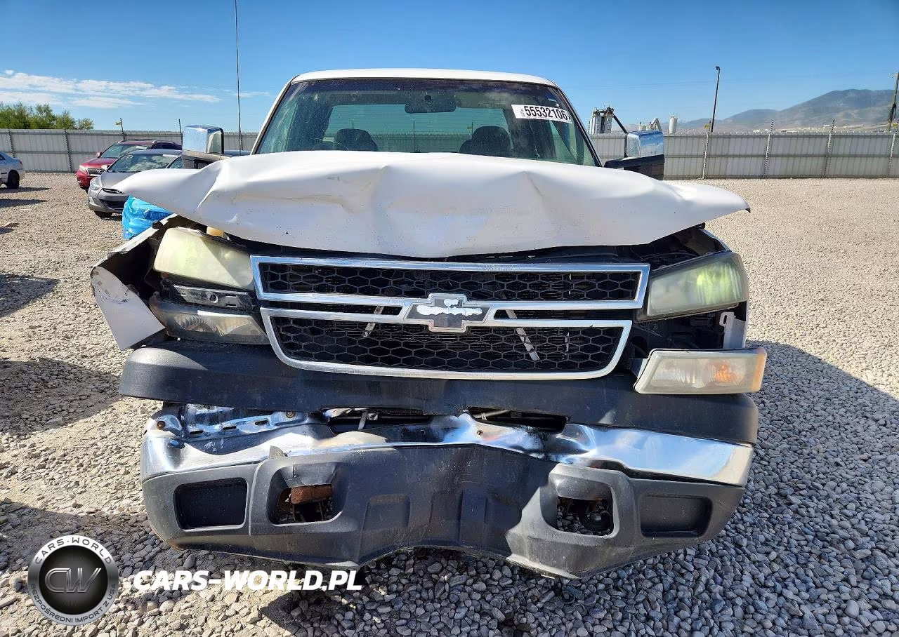 2007 Chevrolet Silverado Lt VIN:1GCHK29D57E181947 - 5