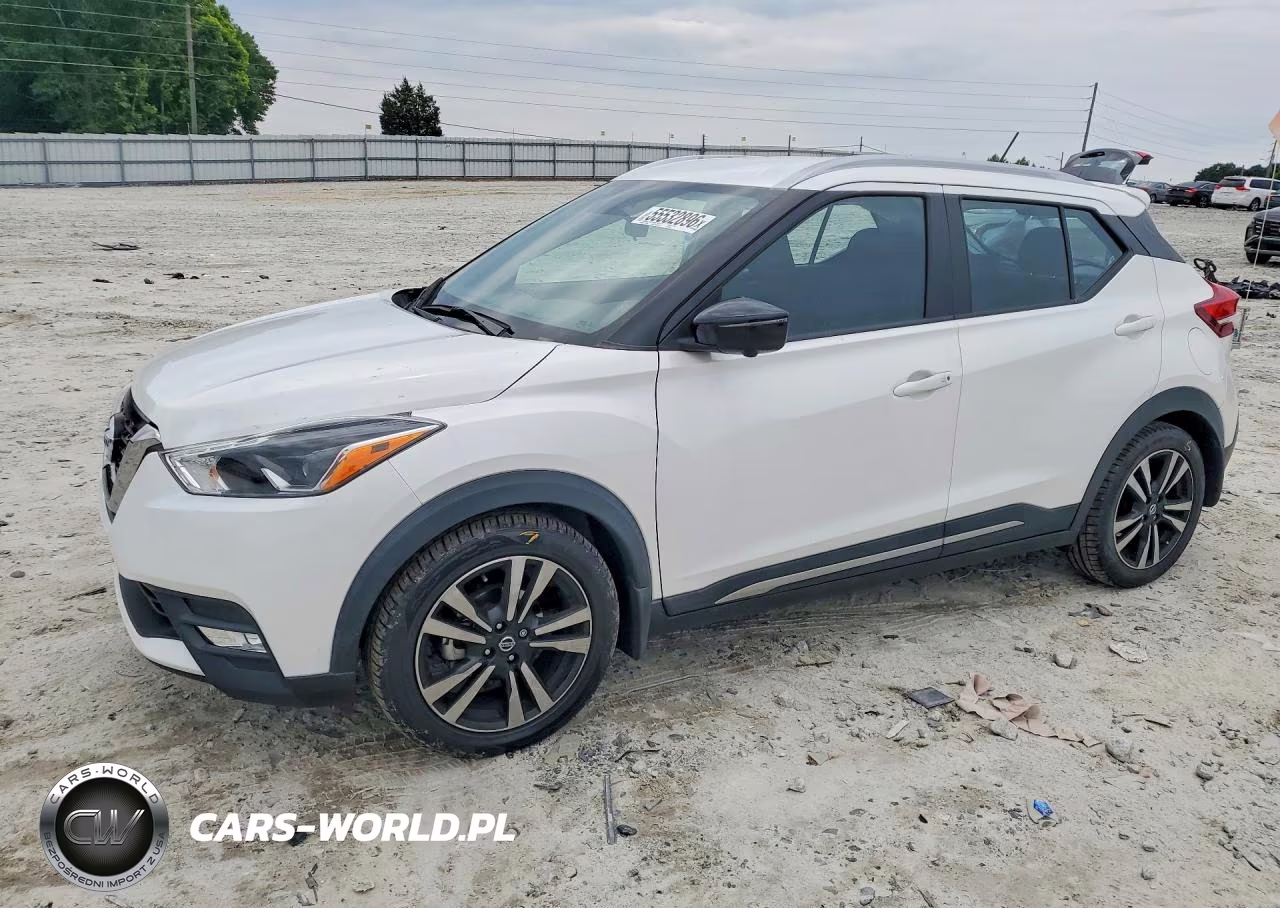 2018 Nissan Kicks Sr