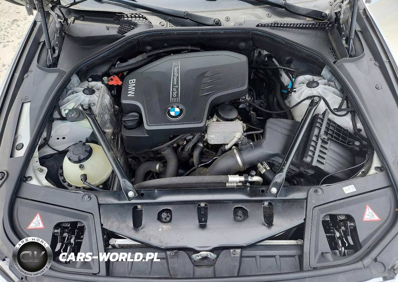 2016 BMW 528 Xi VIN:WBA5A7C51GG150975 - 11