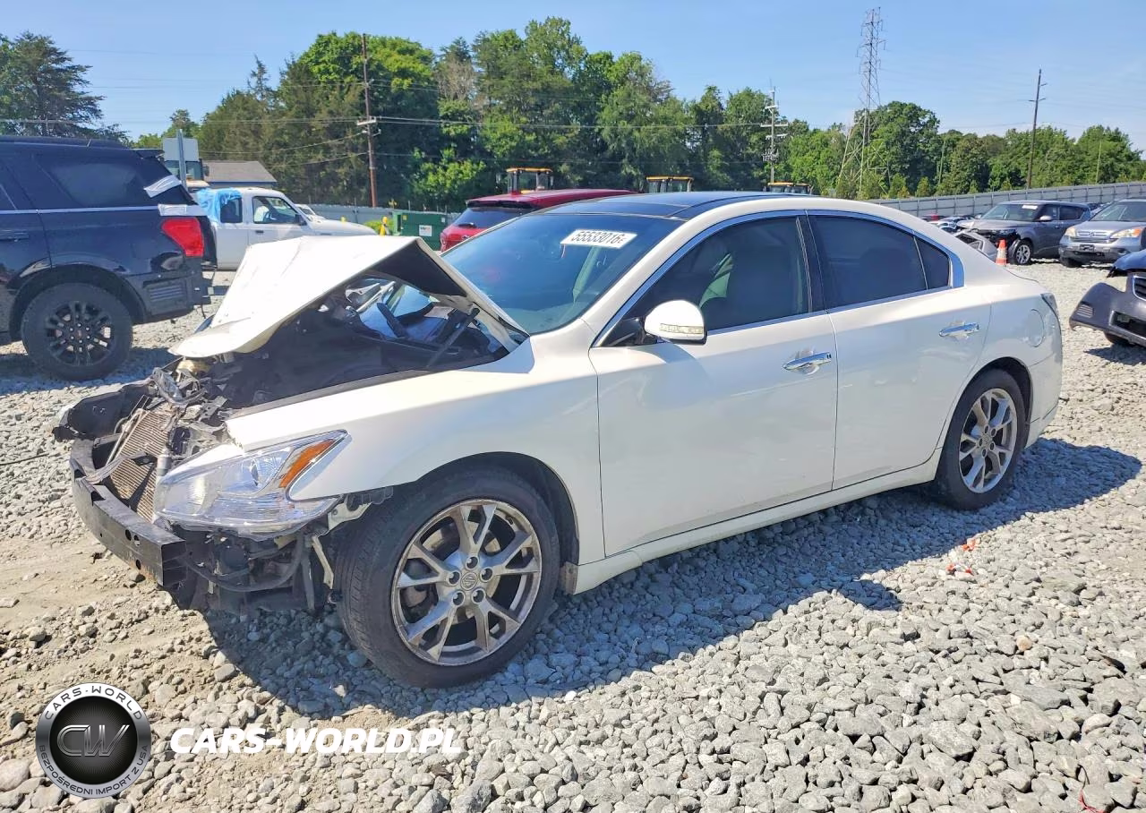 NISSAN MAXIMA S
