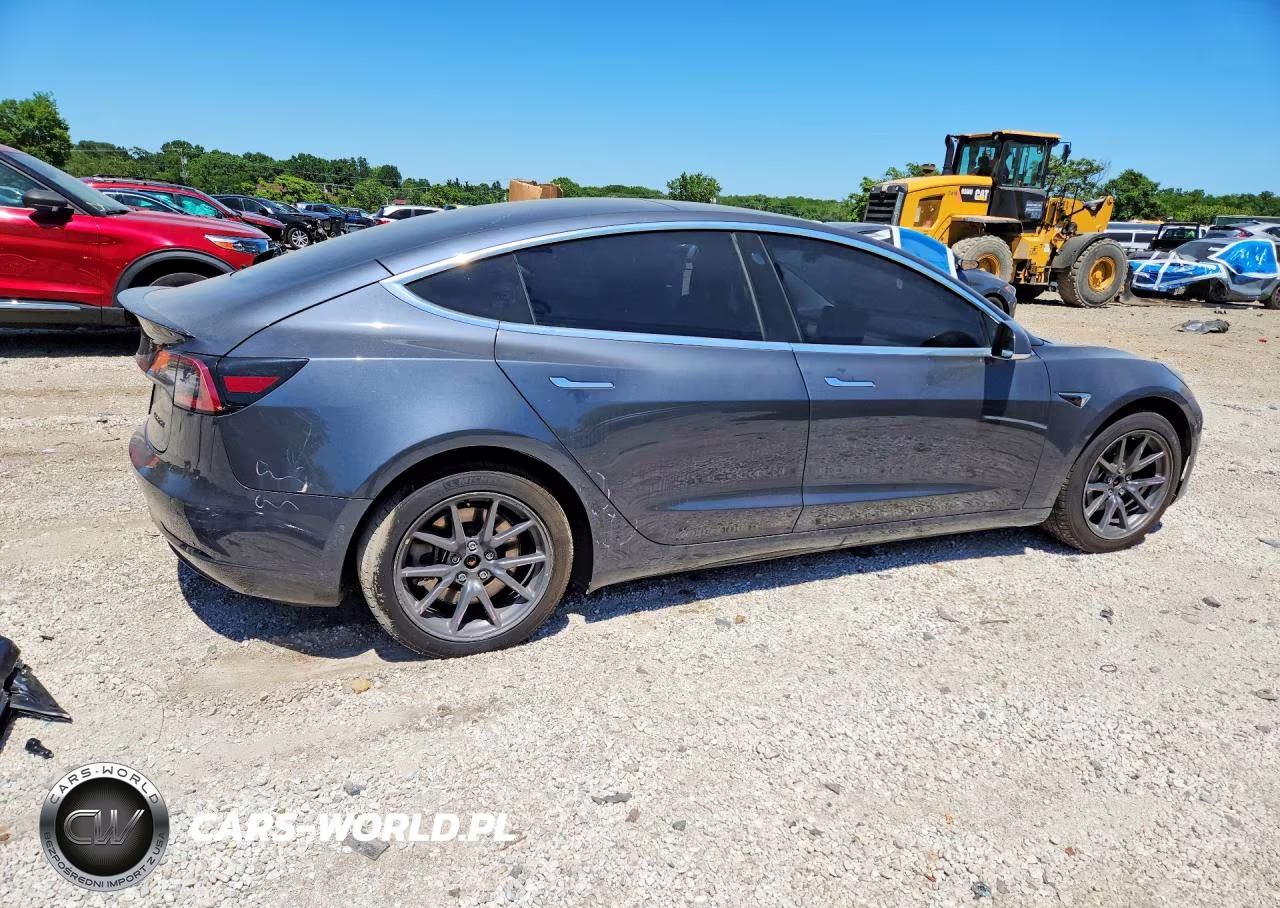 2020 Tesla Model 3 VIN:5YJ3E1EC2LF601603 - 3