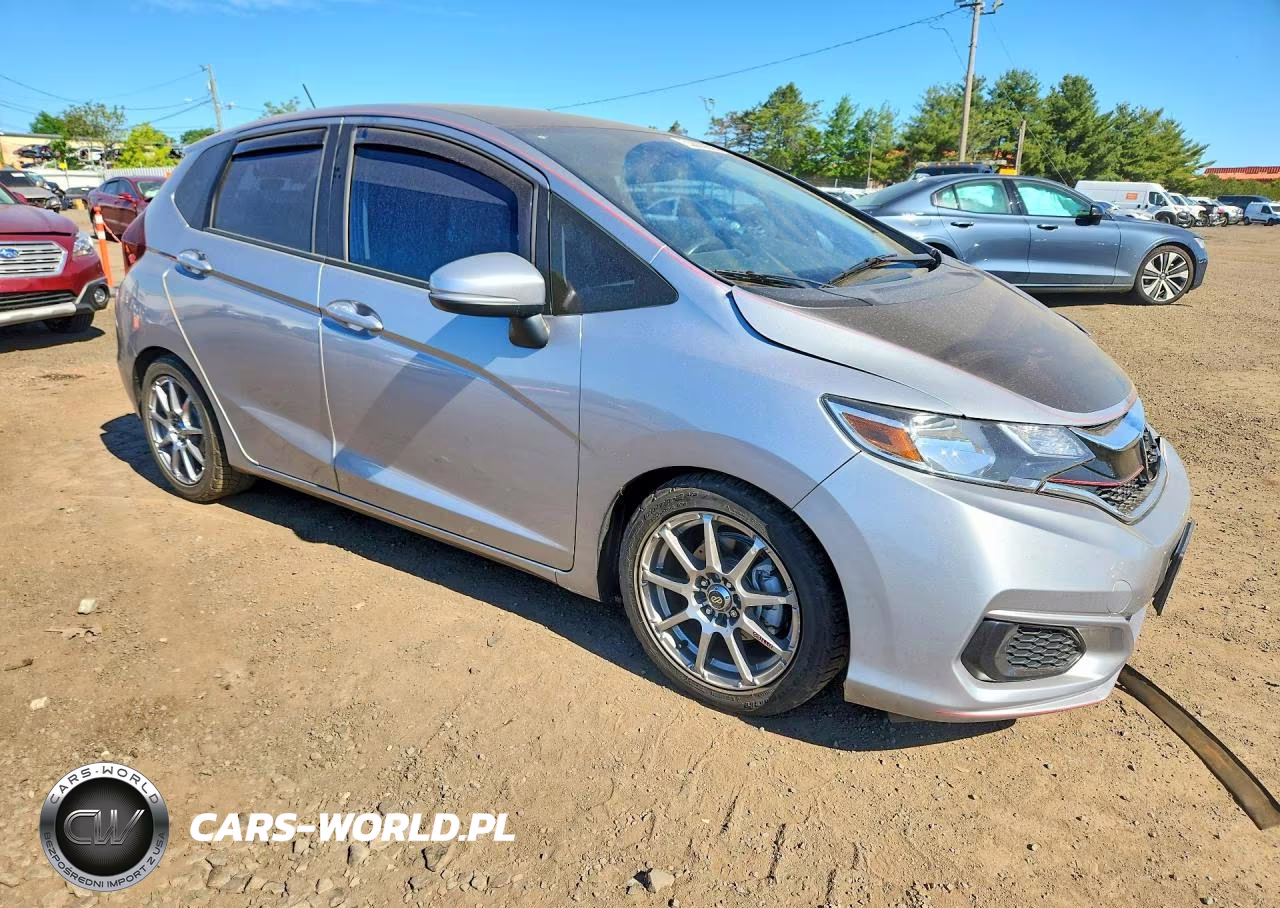 2018 Honda Fit Lx VIN:3HGGK5G47JM733841 - 4