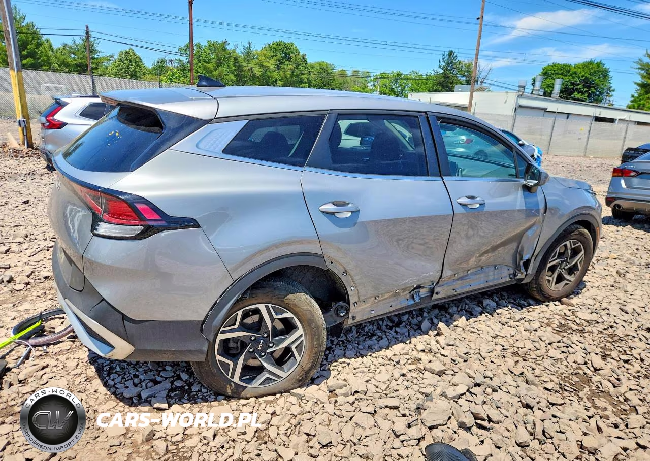 2024 Kia Sportage Lx VIN:KNDPU3DFXR7234329 - 3