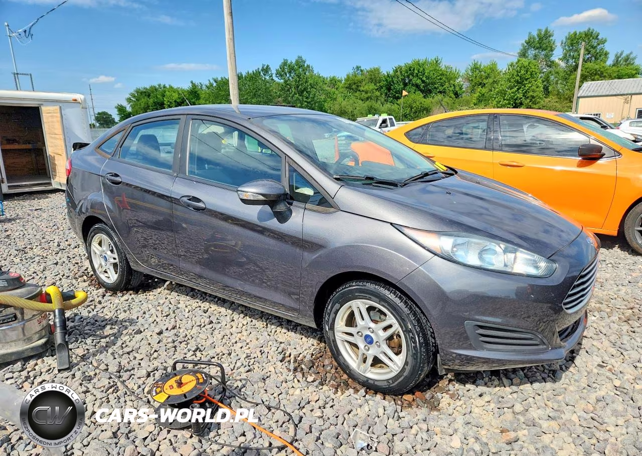 2018 Ford Fiesta Se VIN:3FADP4BJ2JM126259 - 4