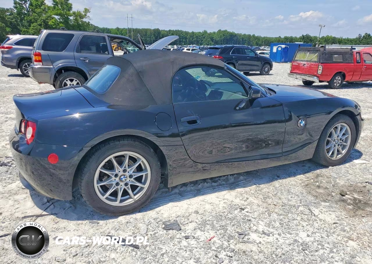 2005 BMW Z4 2.5 VIN:4USBT335X5LS54243 - 3