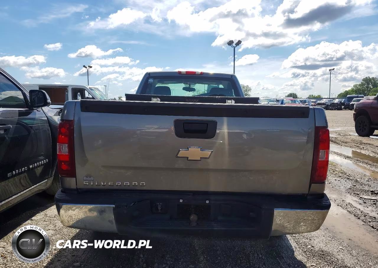 2008 Chevrolet Silverado C1500 VIN:1GCEC14X18Z256777 - 10