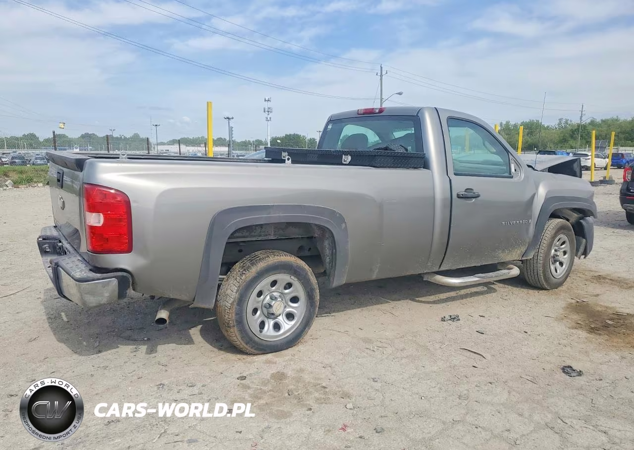 2008 Chevrolet Silverado C1500 VIN:1GCEC14X18Z256777 - 3
