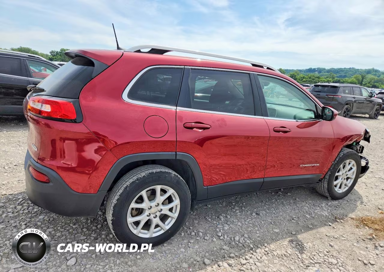 2017 Jeep Cherokee Latitude VIN:1C4PJMCBXHW614871 - 3