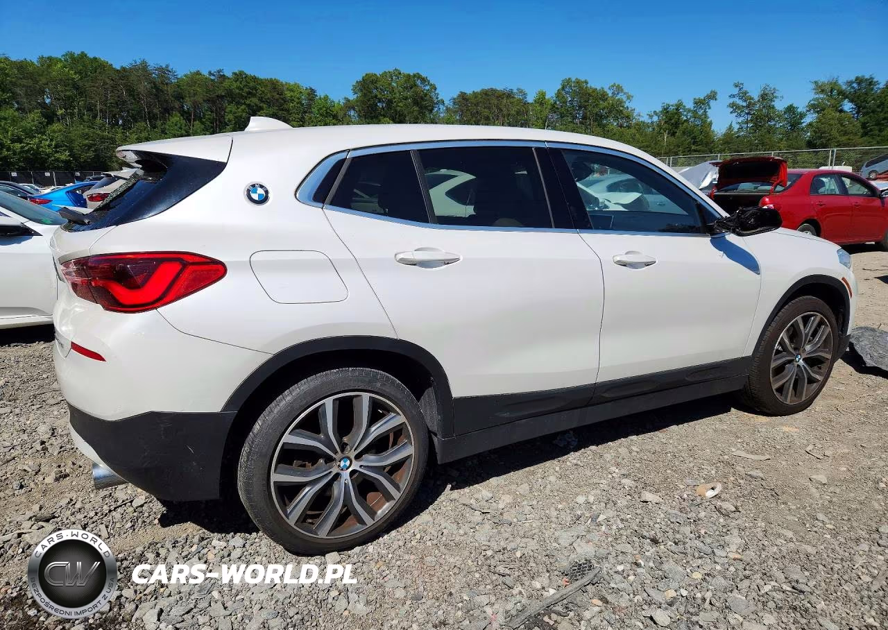 2018 BMW X2 xDrive28I VIN:WBXYJ5C31JEF79206 - 3
