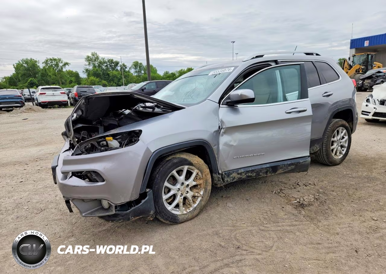 2016 Jeep Cherokee Latitude – zdjęcie 1 z 13