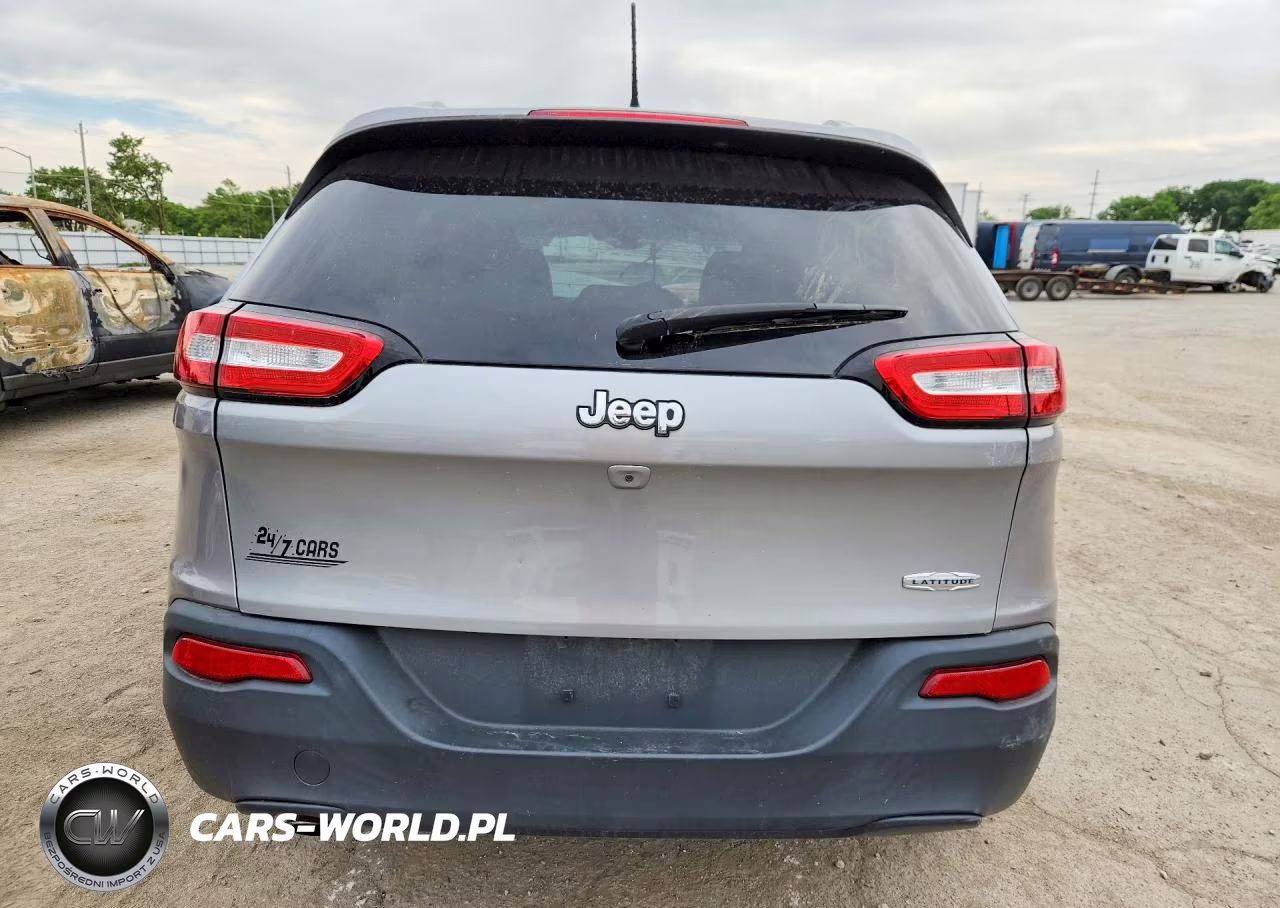 2016 Jeep Cherokee Latitude VIN:1C4PJLCB4GW308273 - 6
