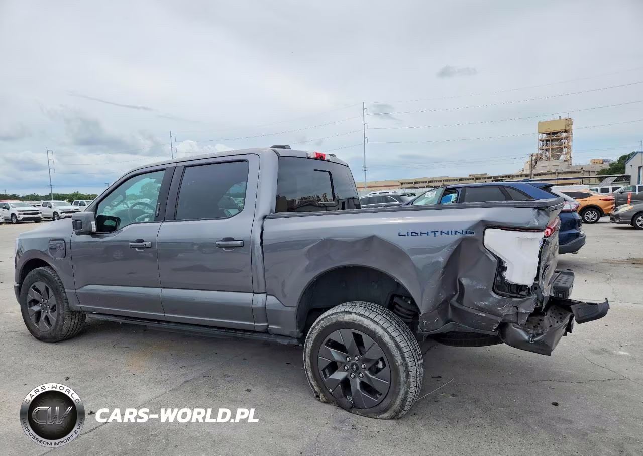 2023 Ford F150 Lightning Pro VIN:1FT6W1EV4PWG34647 - 2