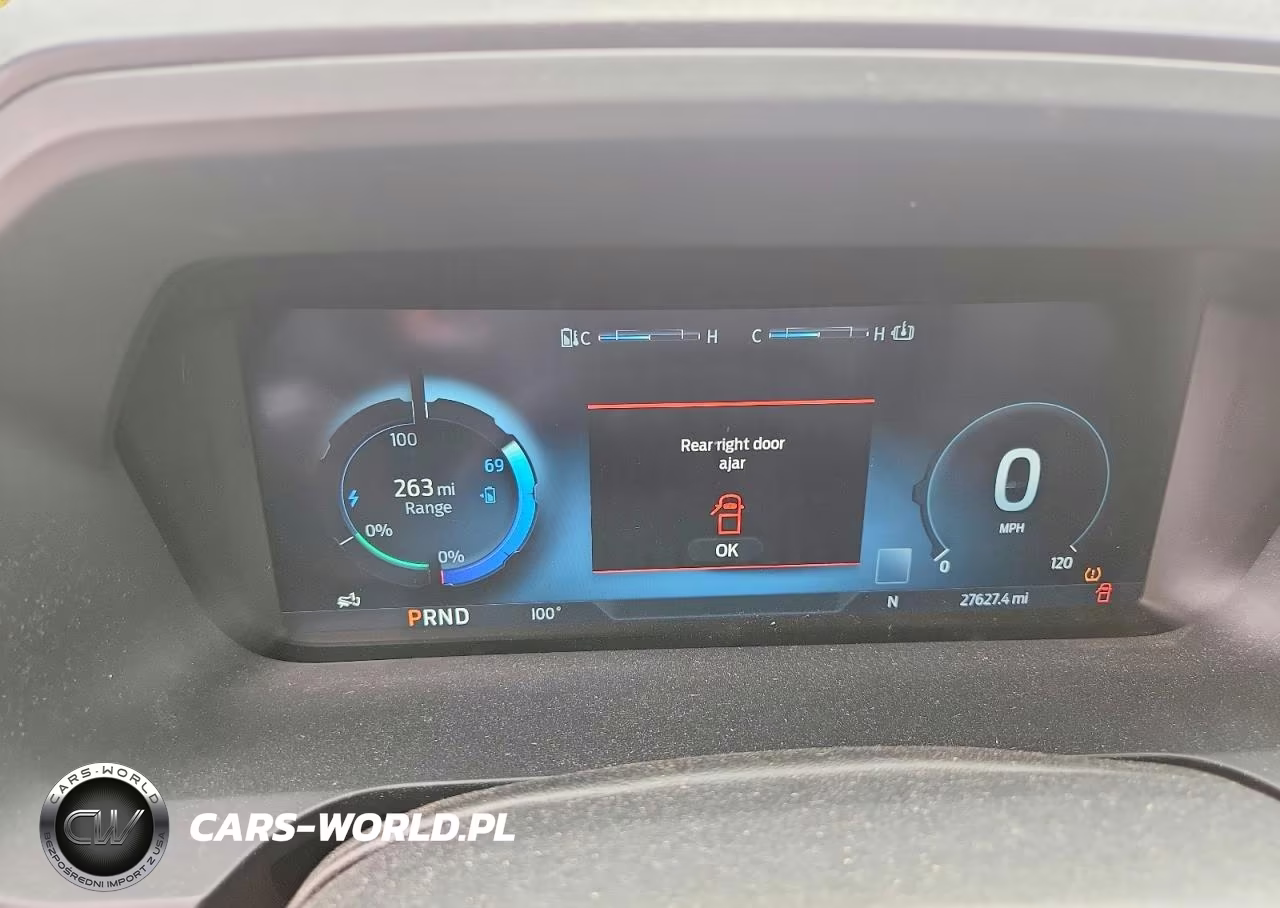 2023 Ford F150 Lightning Pro VIN:1FT6W1EV4PWG34647 - 9