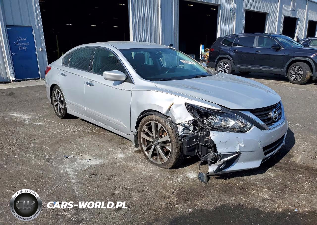 2017 Nissan Altima 2.5 Sr VIN:1N4AL3AP7HC115896 - 4