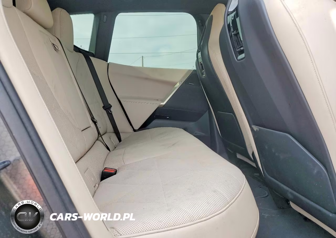 2024 BMW Ix xDrive50 VIN:WB523CF03RCR15800 - 11