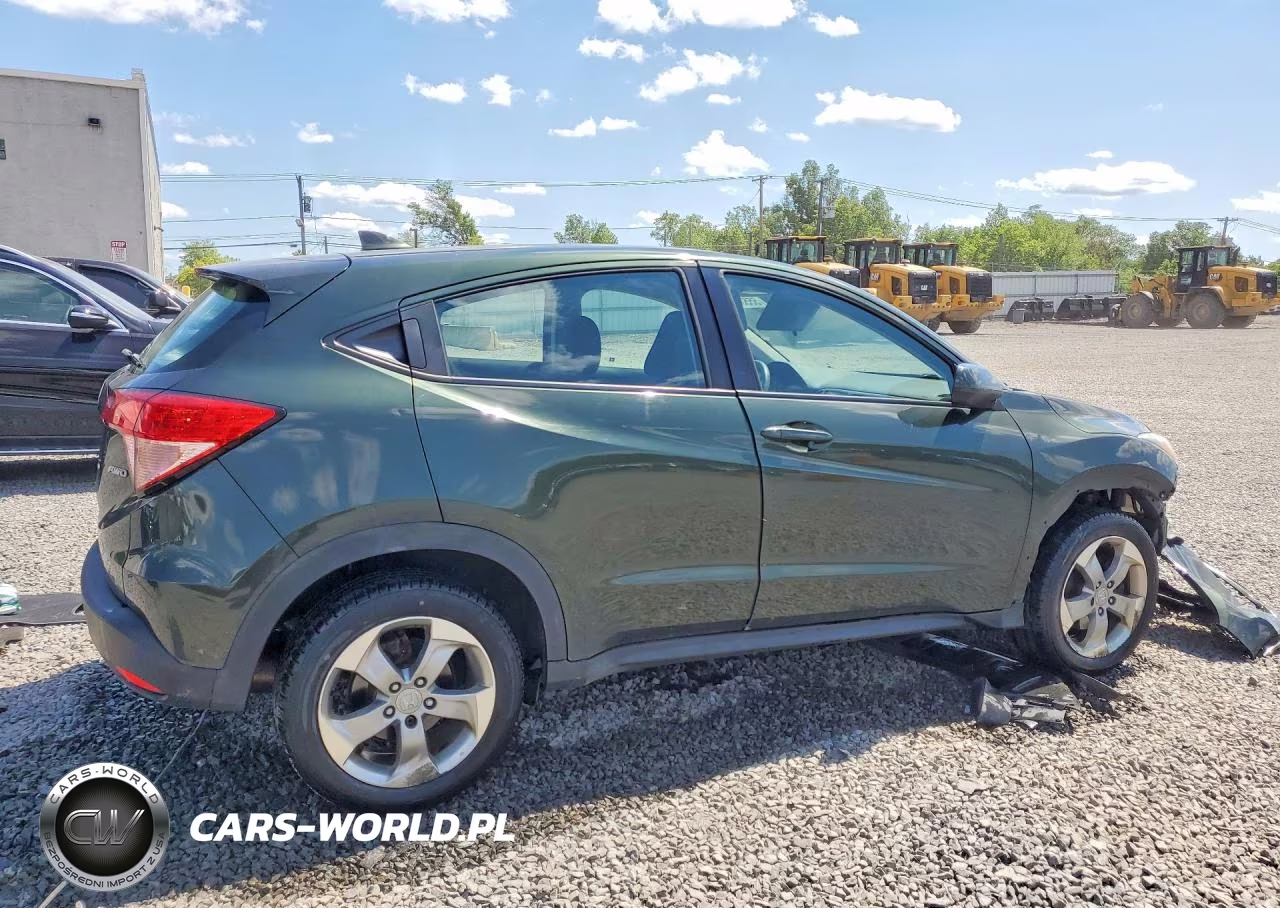 2018 Honda Hr-V Lx VIN:3CZRU6H38JG702233 - 3
