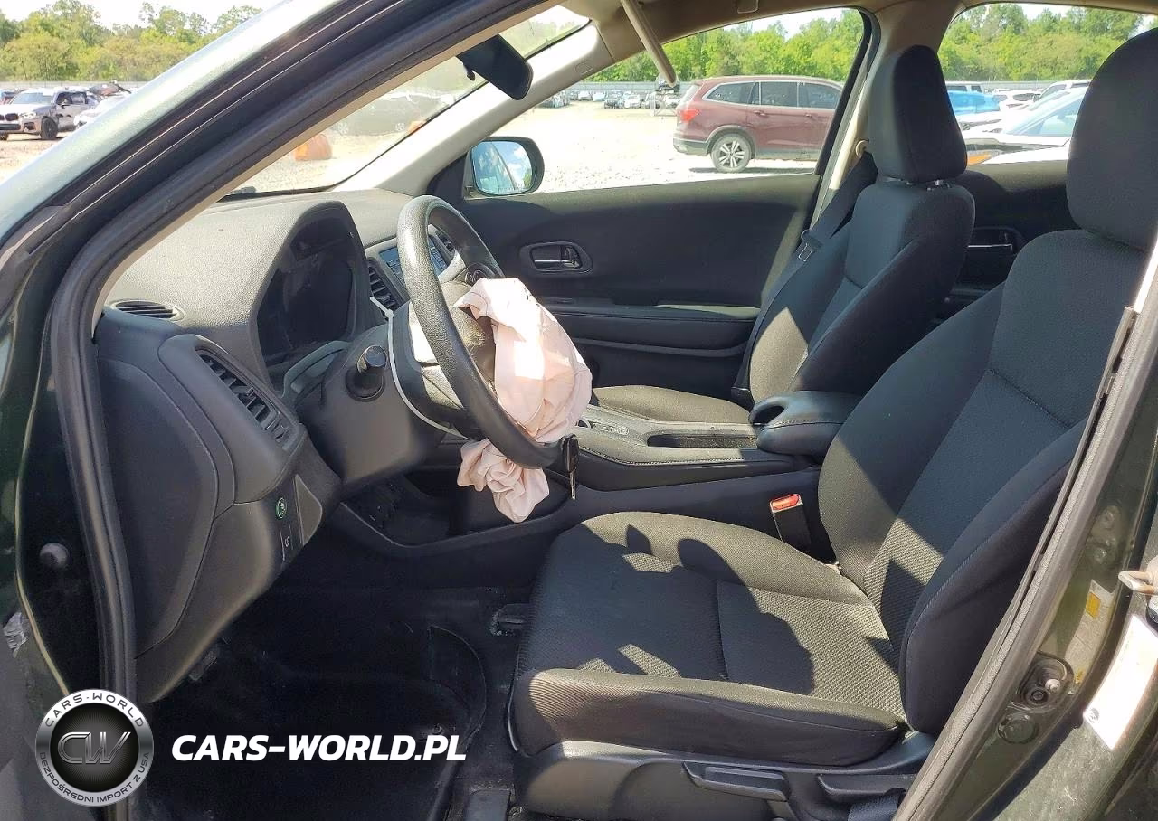 2018 Honda Hr-V Lx VIN:3CZRU6H38JG702233 - 7