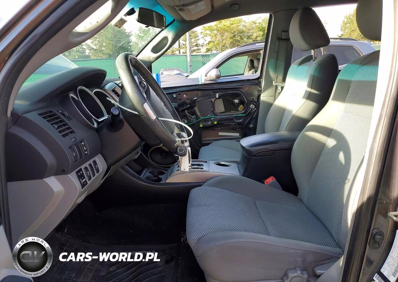 2015 Toyota Tacoma V6 VIN:3TMLU4EN6FM174870 - 7