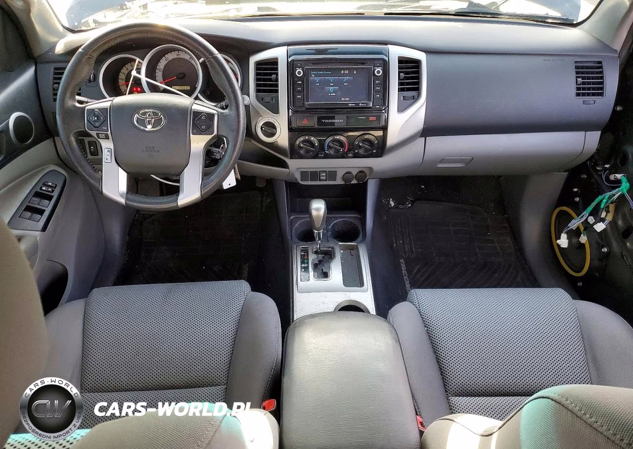 2015 Toyota Tacoma V6 VIN:3TMLU4EN6FM174870 - 8