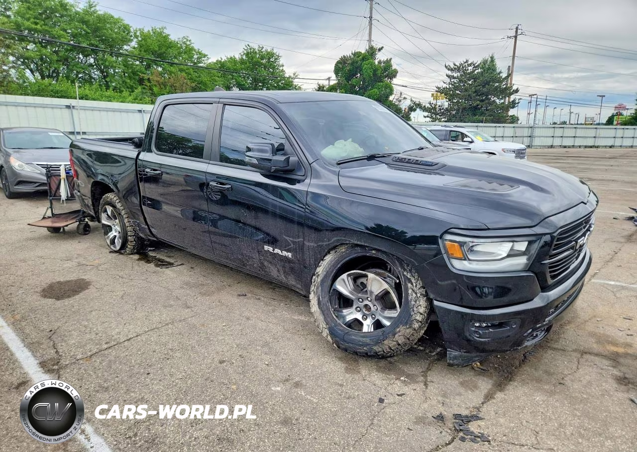 2023 Ram 1500 Laramie VIN:1C6SRFJT7PN587540 - 4
