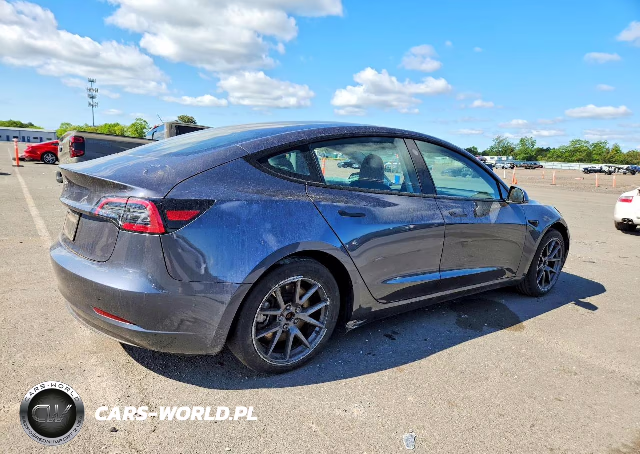 2023 Tesla Model 3 VIN:5YJ3E1EA9PF679168 - 3