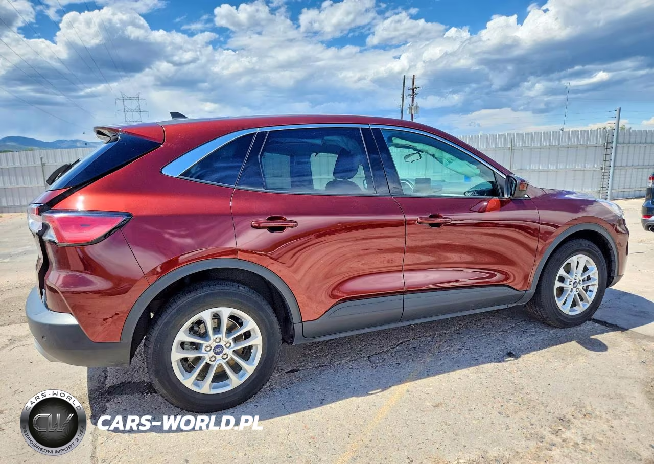 2021 Ford Escape Se VIN:1FMCU0G60MUA67848 - 3