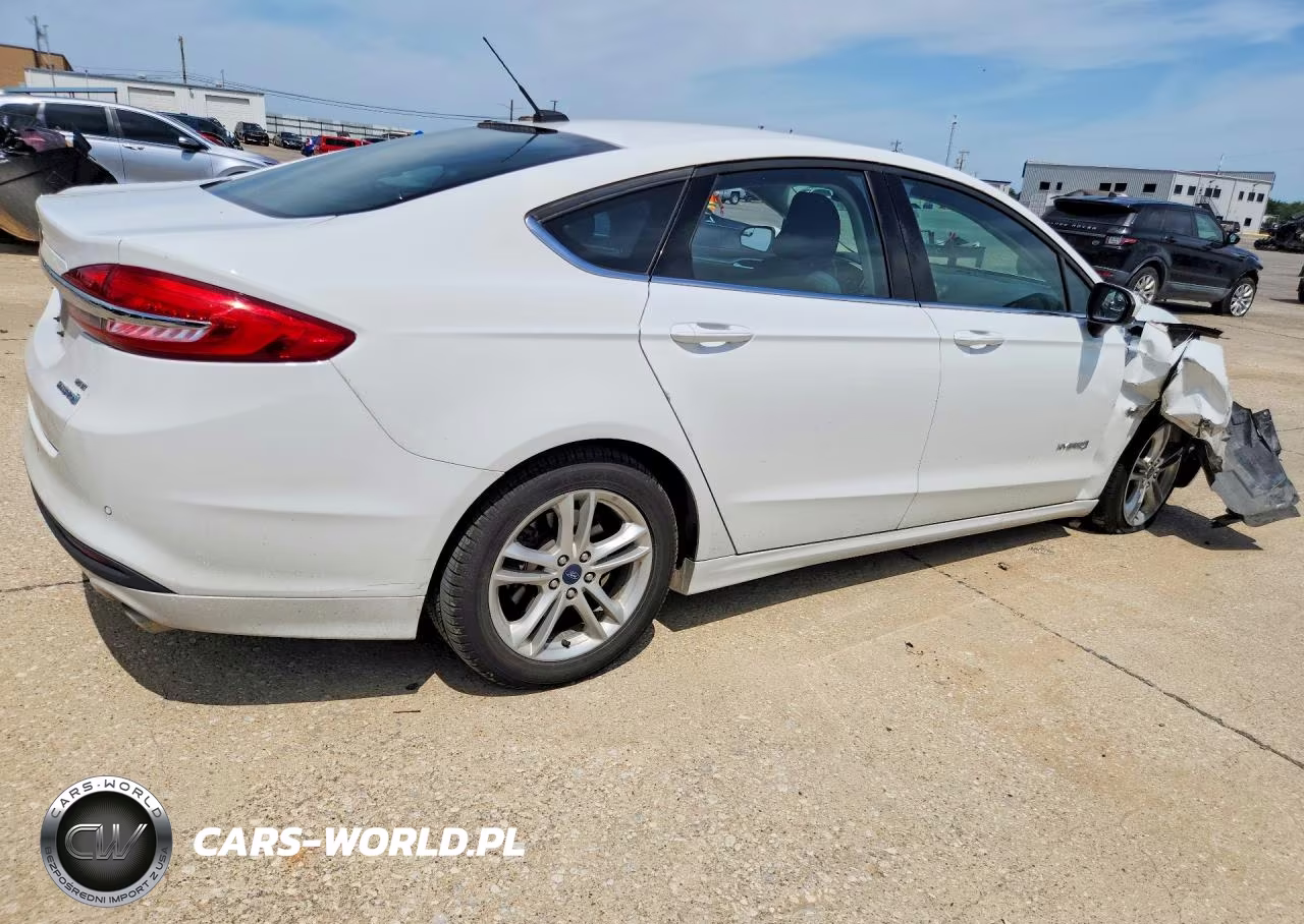 2018 Ford Fusion Se Hybrid VIN:3FA6P0LU2JR258922 - 3