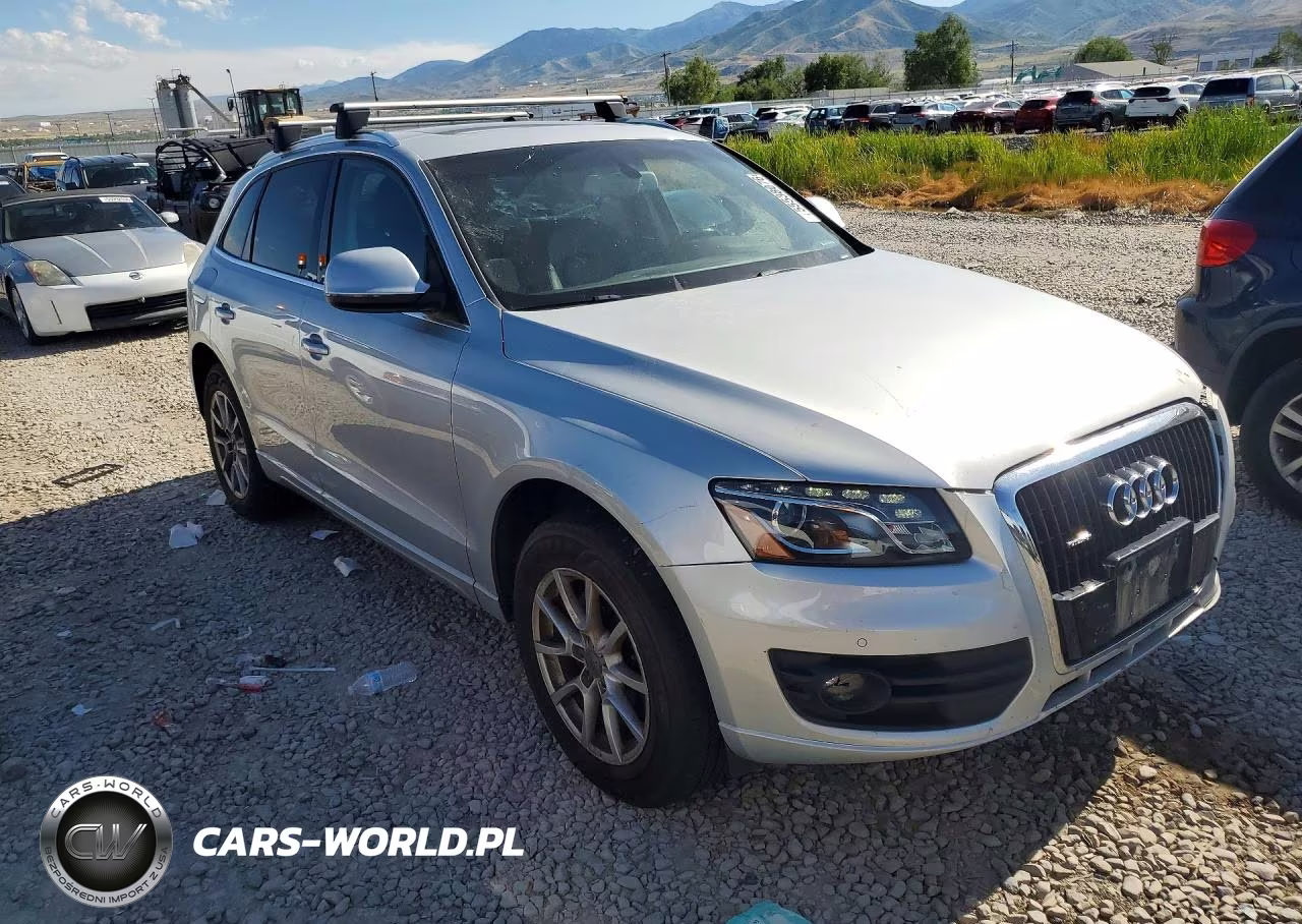 2010 Audi Q5 Premium Plus VIN:WA1LKAFP0AA003472 - 4