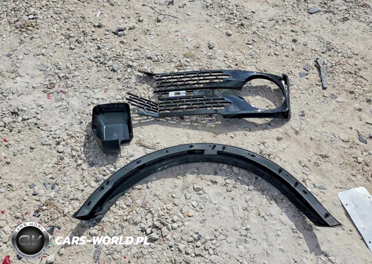 2025 Ford Bronco Big Bend VIN:1FMDE7BH9SLB28605 - 13