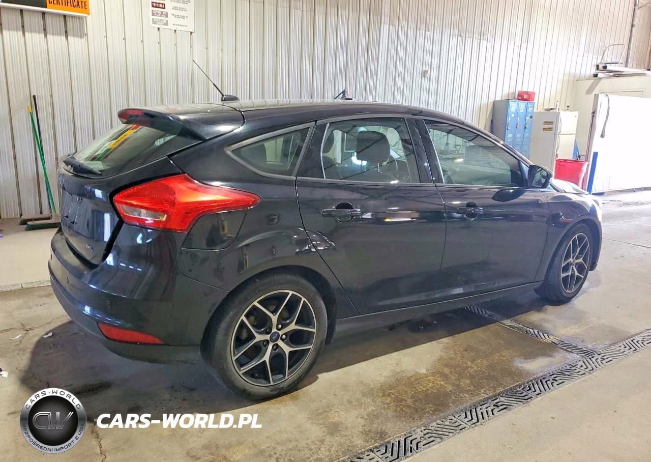2017 Ford Focus Sel VIN:1FADP3M26HL249204 - 3