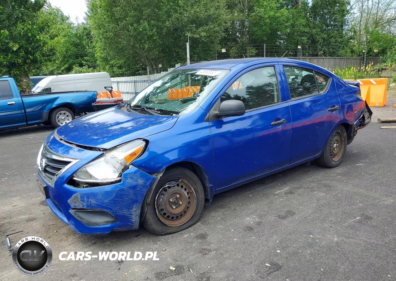 2015 Nissan Versa 1.6 S Plus