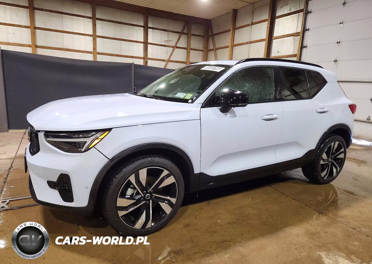 2026 Volvo Xc40 Plus – zdjęcie 1 z 13