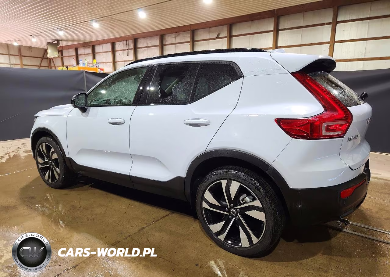 2026 Volvo Xc40 Plus VIN:YV4L12UCXT2788107 - 2