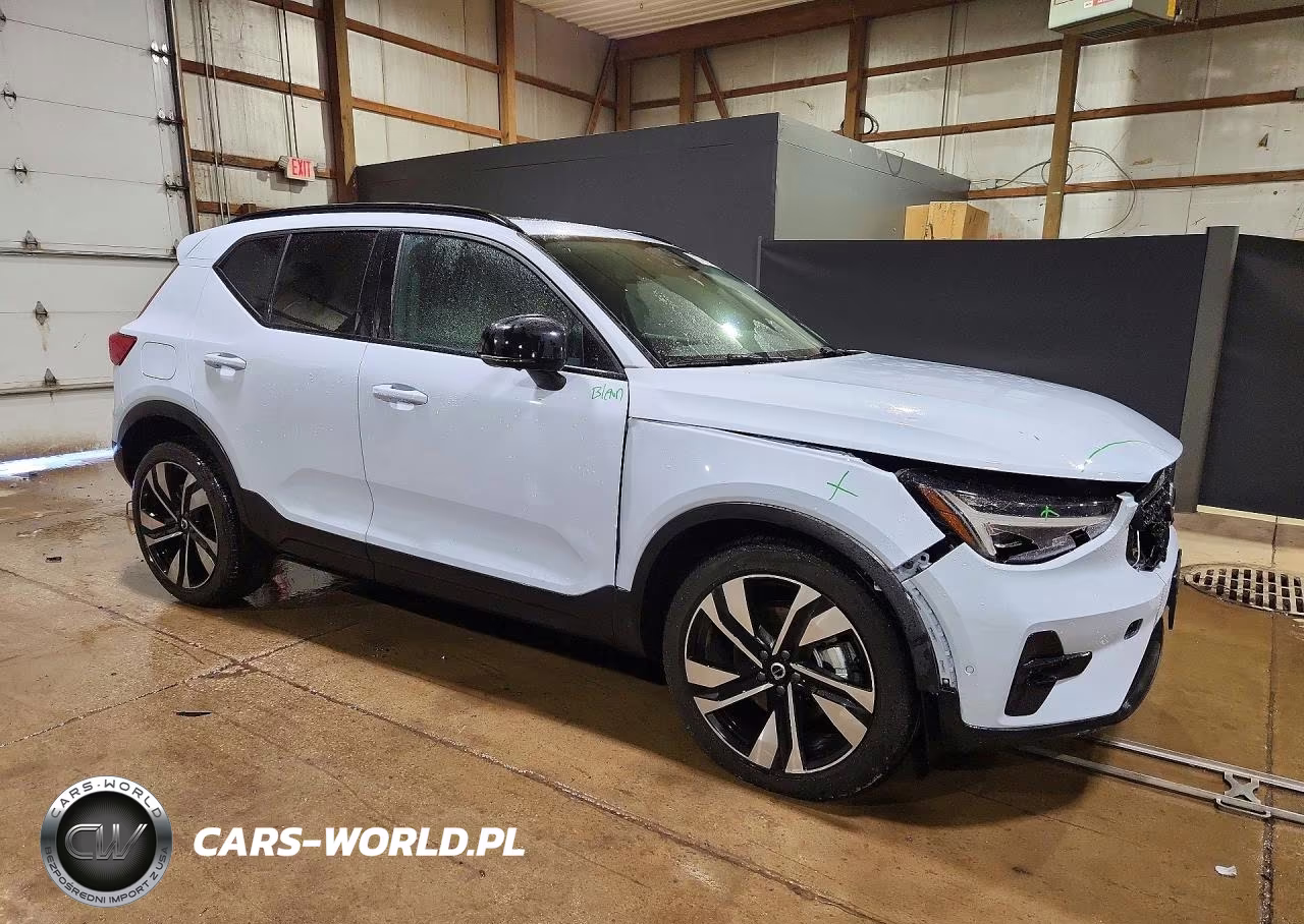 2026 Volvo Xc40 Plus VIN:YV4L12UCXT2788107 - 4