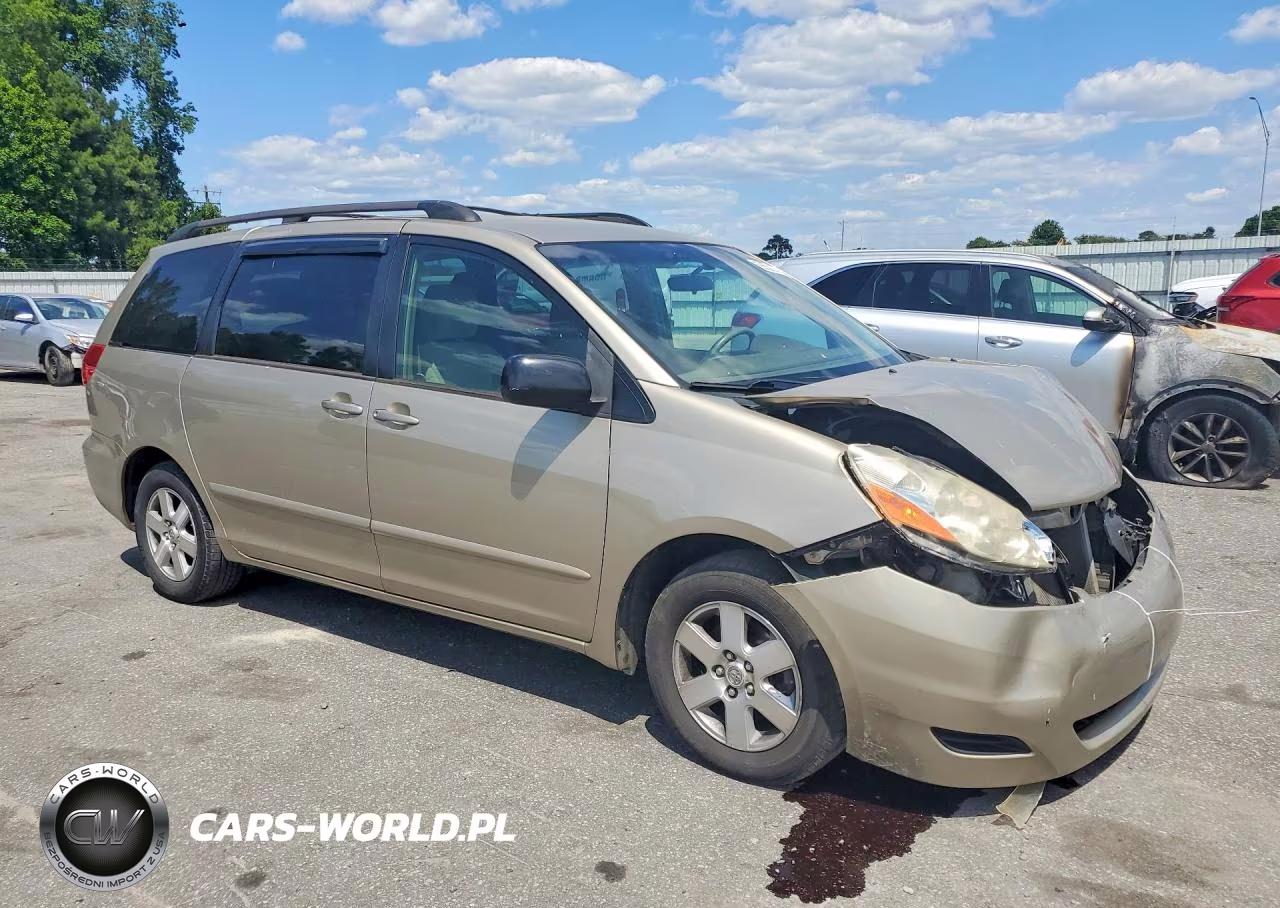 2009 Toyota Sienna Le 8-Passenger VIN:5TDZK23C29S230748 - 4