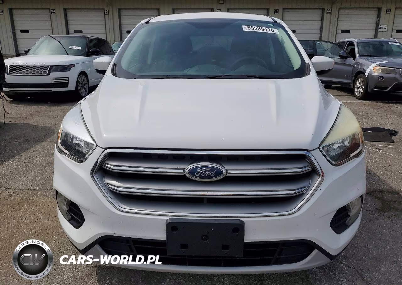 2017 Ford Escape Se VIN:1FMCU9G90HUE32713 - 5