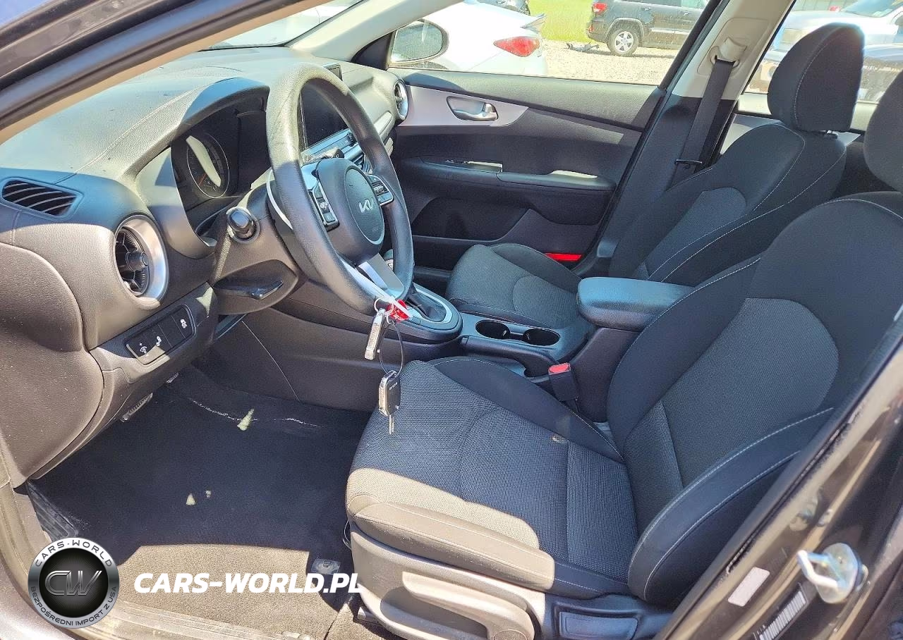 2022 Kia Forte Lxs VIN:3KPF24AD5NE424852 - 7