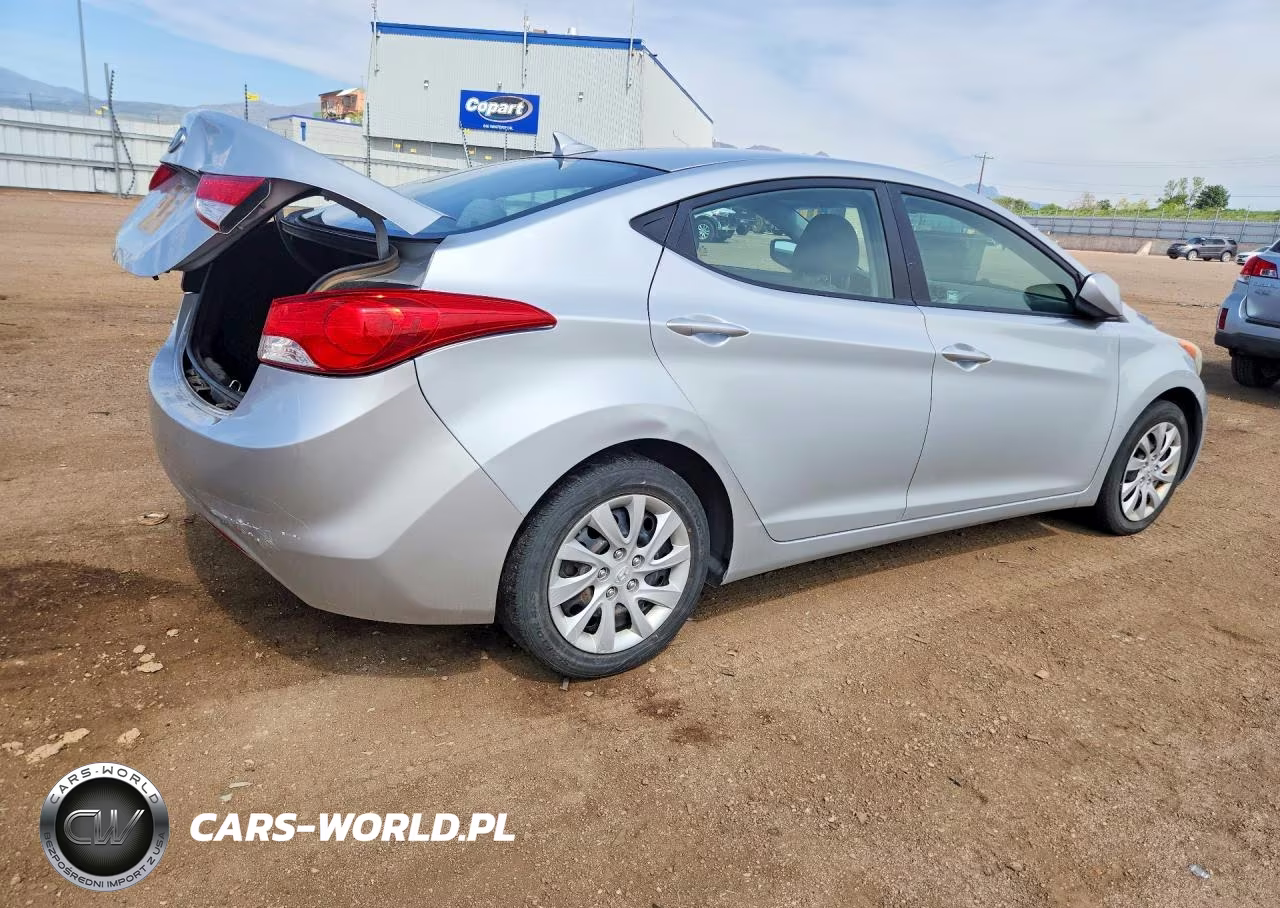 2013 Hyundai Elantra VIN:5NPDH4AE7DH167105 - 3