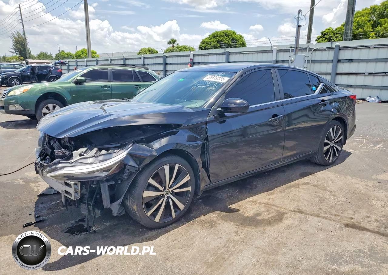 2019 Niss Altima